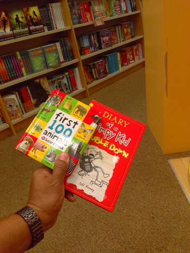 Book Store «Barnes & Noble», reviews and photos, 451 E Altamonte Dr, Altamonte Springs, FL 32701, USA
