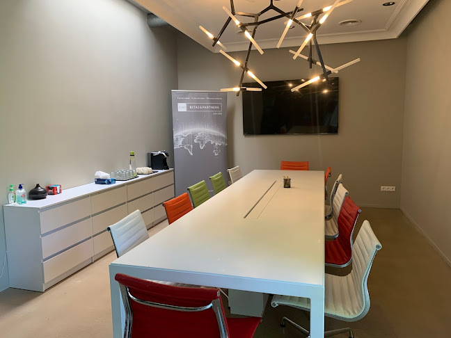 Hozzászólások és értékelések az CLM Bitai & Partners Law Firm / Ügyvédi Iroda-ról