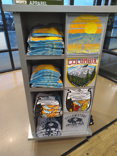 Sportswear Store «Columbia Sportswear Outlet Store at Lighthouse Place Premium Outlets», reviews and photos, 1710 Lighthouse Pl, Michigan City, IN 46360, USA