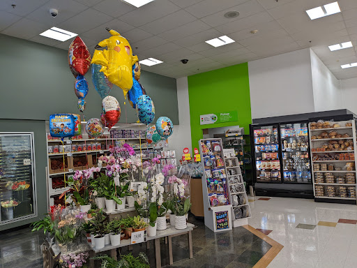 Grocery Store «Stop & Shop», reviews and photos, 50 Cherry Valley Ave, West Hempstead, NY 11552, USA