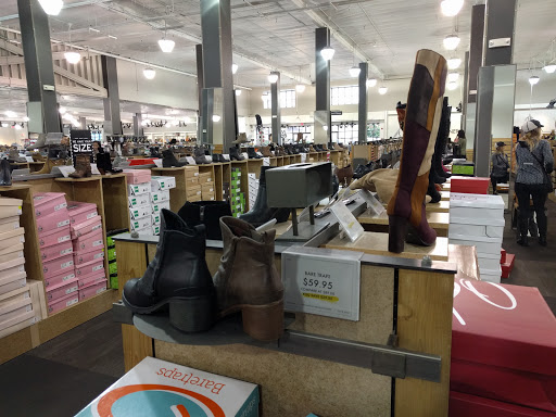 Shoe Store «DSW Designer Shoe Warehouse», reviews and photos, 3530 Stevens Creek Blvd, San Jose, CA 95117, USA