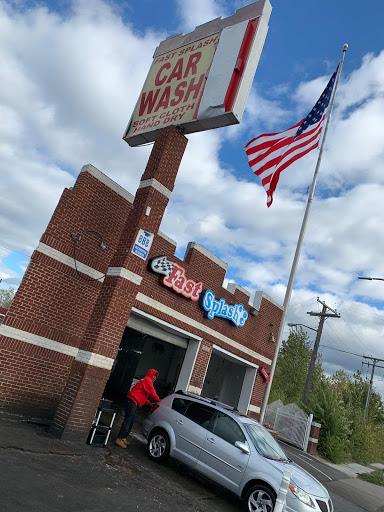 Fast Splash Car Wash en Detroit