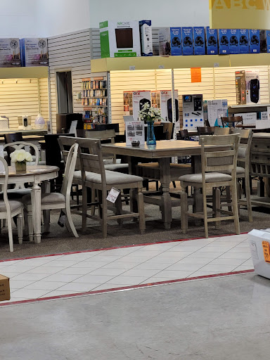 Appliance Store «ABC Warehouse», reviews and photos, 18605 Eureka Rd, Southgate, MI 48195, USA