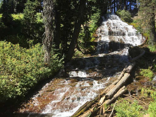 Elk Meadows And Sahale Falls Trailhead