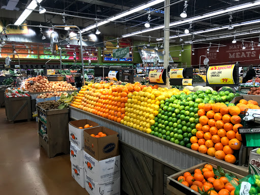 Grocery Store «Fresh Thyme Farmers Market- Troy MI», reviews and photos, 901 E Big Beaver Rd, Troy, MI 48083, USA