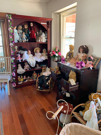 Doll store