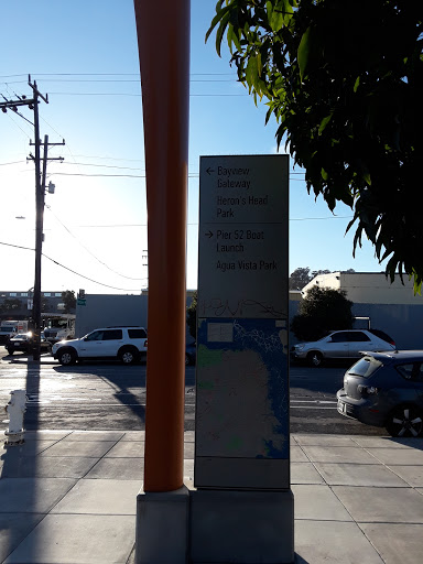 Laundromat «BayView Plaza Launderland», reviews and photos, 3801 3rd St, San Francisco, CA 94124, USA