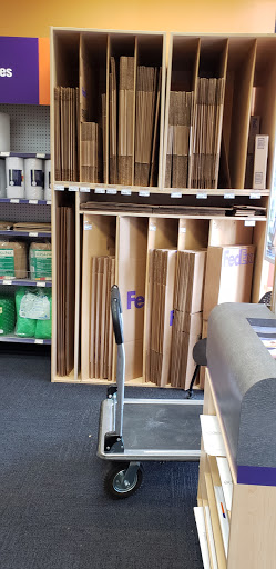 Print Shop «FedEx Office Print & Ship Center», reviews and photos, 1940 S Val Vista Dr #106, Mesa, AZ 85204, USA