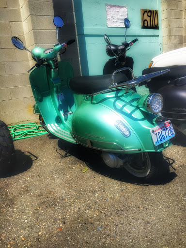 Motor Scooter Dealer «Max-MPG Scooters & More», reviews and photos, 6910 27th St W, University Place, WA 98466, USA