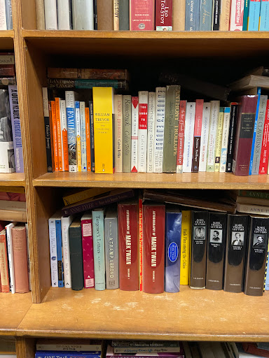 Book Store «Treehorn Books», reviews and photos, 625 4th St, Santa Rosa, CA 95404, USA