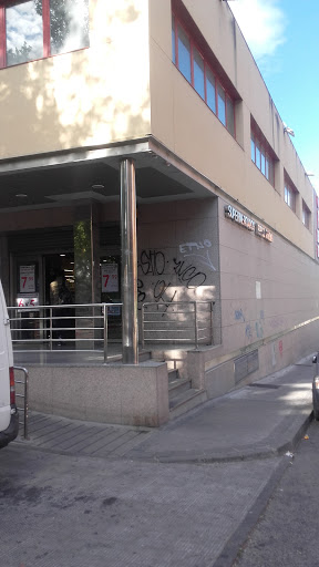 HIPER USERA S.L (TU CASH) en Madrid