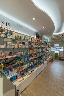 Farmacia Gurriaran Av. Marcelino Suárez, 35, 32300 O Barco, Province of Ourense, España