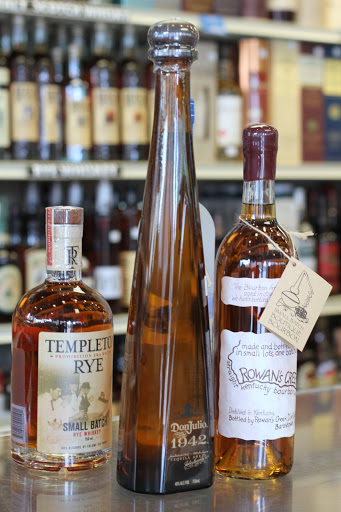 Wine Store «Andersonville Wine & Spirits», reviews and photos, 5201 N Clark St, Chicago, IL 60640, USA