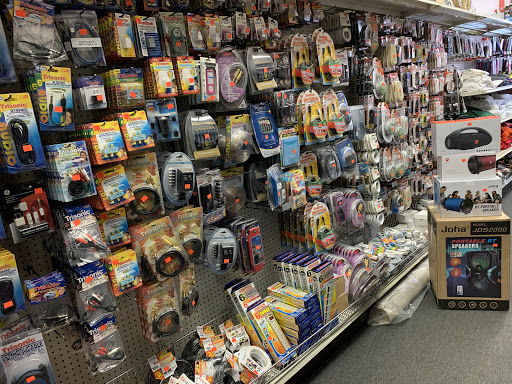 Grocery Store «Dollar Center», reviews and photos, 210 Central St, Lowell, MA 01852, USA