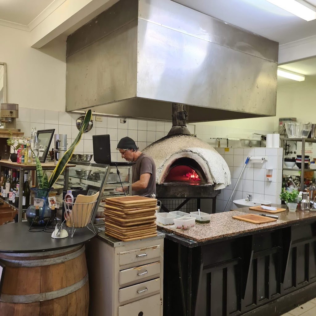 Wood Oven Gourmet Pizza 5074