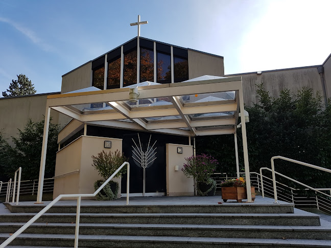 Rezensionen über Cure catholique romaine St-Joseph in Lausanne - Kirche