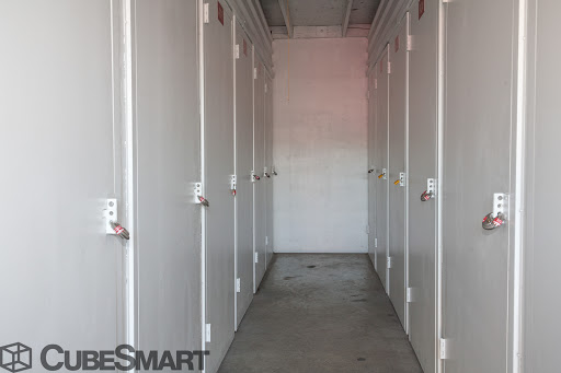 Self-Storage Facility «CubeSmart Self Storage», reviews and photos, 900 Orlando Ave, Roseville, CA 95661, USA