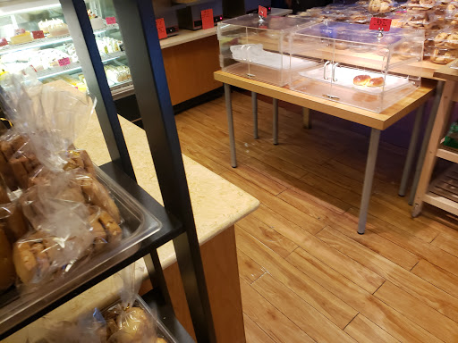 Shopping Mall «Great Wall Shopping Mall», reviews and photos, 18230 E Valley Hwy, Kent, WA 98032, USA