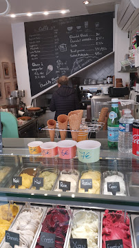 Atmosphère du Restaurant de sundae Angelo Gelato Caffè - Artisan Glacier- Fabrication Artisanale - Café Italien à Montpellier - n°11