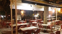 Atmosphère du Restaurant Le vieux château à Aiguines - n°8