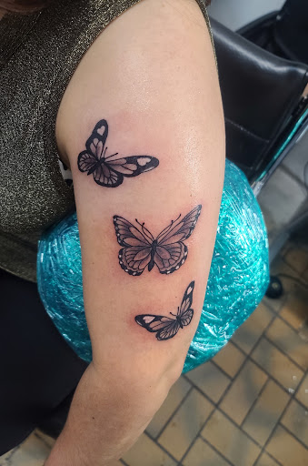 Tattoo Shop «Tattoo Addiction», reviews and photos, 2620 E Washington Ave, Madison, WI 53704, USA