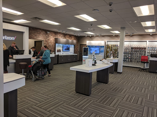 Cell Phone Store «Cellular Communications Inc. - Verizon Premium Wireless Retailer», reviews and photos, 3350 13th Ave S, Fargo, ND 58103, USA