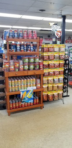 Liquor Store «Stadium Liquors», reviews and photos, 5641 W 79th St, Burbank, IL 60459, USA