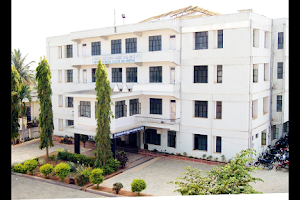 Sri Hasanamba Dental College & Hospital image
