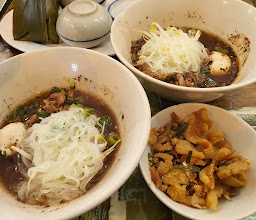 สถานี ก๋วยเตี๋ยวเรือ photo