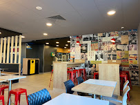 Atmosphère du Restaurant KFC Villeneuve Loubet - n°10