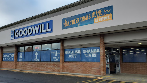 Thrift Store «Olympia Goodwill», reviews and photos, 400 Cooper Point Rd SW, Olympia, WA 98502, USA