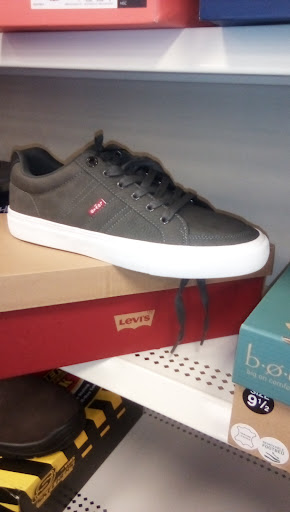 Shoe Store «Shoe Carnival», reviews and photos, 5530 E 82nd St, Castleton, IN 46250, USA