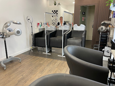 LE 249 COIFFURE / La Coiffure Autrement à Boulogne-Billancourt