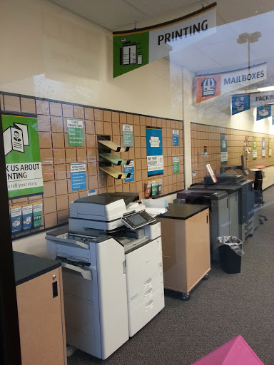 Shipping and Mailing Service «The UPS Store 4001 - The Woodlands», reviews and photos, 6700 Woodlands Pkwy #230, The Woodlands, TX 77382, USA