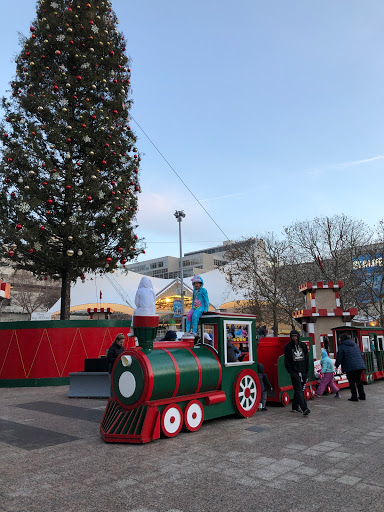 Department Store «Halls Kansas City», reviews and photos, 2450 Grand Blvd #333, Kansas City, MO 64108, USA