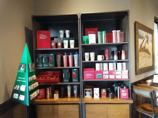 Shopping Mall «Quail Hill Shopping Center», reviews and photos, 6501 - 6875 Quail Hill Pkwy, Irvine, CA 92603, USA