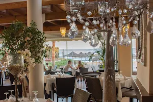 Le Papillon Restaurant & Beach Club Marbella image