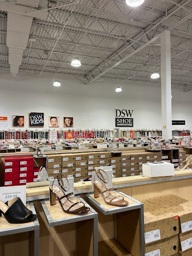Shoe Store «DSW Designer Shoe Warehouse», reviews and photos, 375 E Altamonte Dr, Altamonte Springs, FL 32701, USA