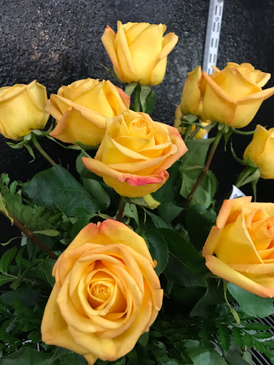 Florist «Alans AAA Florist», reviews and photos, 287 E Highland Ave, San Bernardino, CA 92404, USA