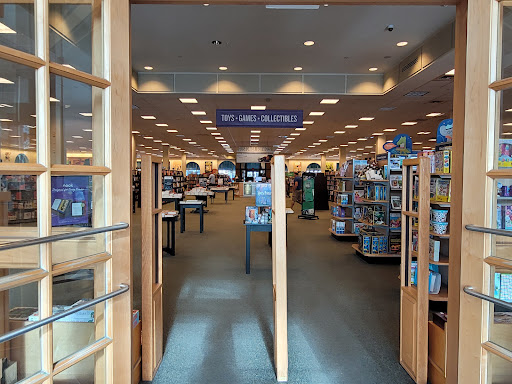 Book Store «Barnes & Noble», reviews and photos, 23130 Fashion Dr, Estero, FL 33928, USA