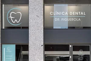 CLÍNICA DENTAL DR. FIGUEROLA (Sant Boi de Llobregat) image