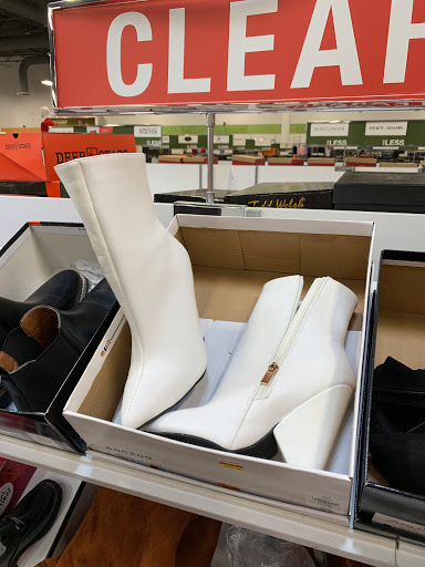 Clothing Store «K&G Fashion Superstore», reviews and photos, 3300 N Central Expy, Plano, TX 75074, USA