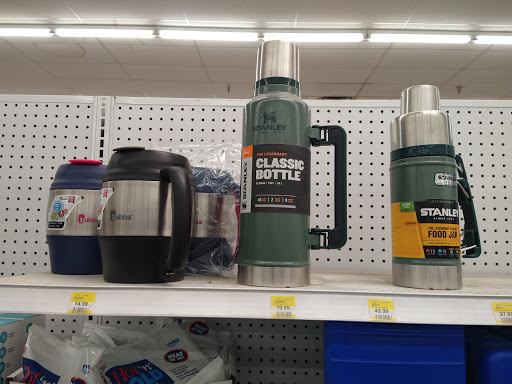 Hardware Store «L & M Lumber», reviews and photos, 4700 Lake Isabella Blvd, Lake Isabella, CA 93240, USA