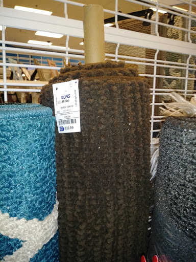 Clothing Store «Ross Dress for Less», reviews and photos, 2931 S 38th St, Tacoma, WA 98409, USA