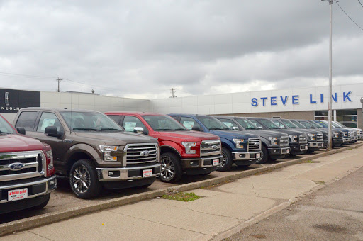 Used Car Dealer «Steve Link Ford Lincoln Inc.», reviews and photos, 916 West St, Grinnell, IA 50112, USA