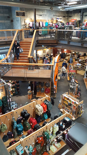 Camping Store «REI», reviews and photos, 1703 S Brentwood Blvd, Brentwood, MO 63144, USA