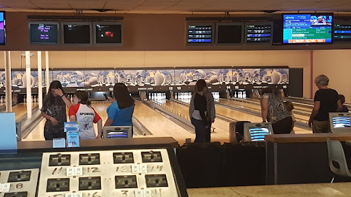 Bowling Alley «Rainbow Lanes», reviews and photos, 2748 19th Pl, Forest Grove, OR 97116, USA