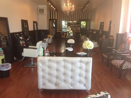 Beauty Salon «Get Dolled Up Beauty lounge», reviews and photos, 4312 N Oakland Ave, Shorewood, WI 53211, USA