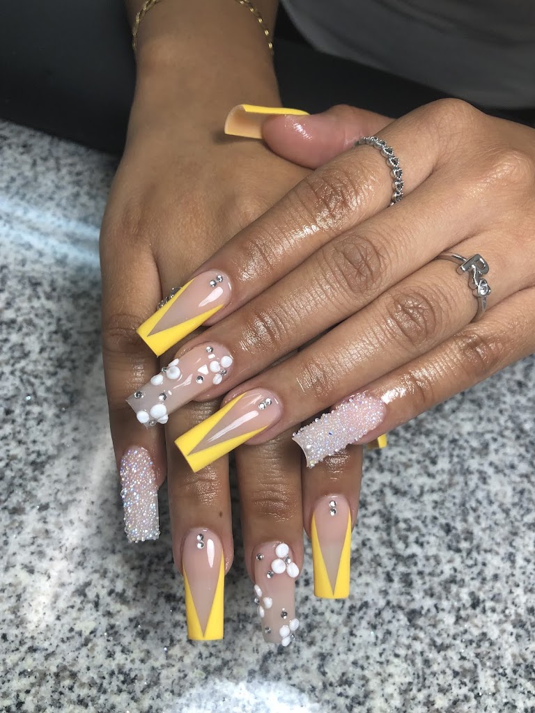 C&C nails and fades inc 60177