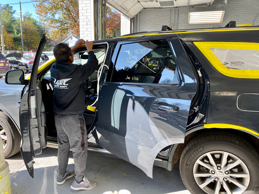 Auto Body Shop «Honda of Tenafly Auto Body», reviews and photos, 59 W Mahan St, Tenafly, NJ 07670, USA